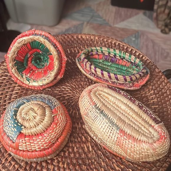 (2) wicker mini baskets - Picture 4 of 4